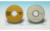 　日立マクセル、三菱化学メディアは、1回限りの書き込みが可能なメディア「HD DVD-R」の量産化のめどがついたと発表した。三菱化学メディアのほか、林原生物化学研究所と東芝の3社が有機色素素材の開発に成功したためだ。の画像