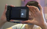 サンワサプライの「200-PDA016」は、IPX7の防水性能を備えたiPod/iPhone 3Gにも対応した防水ケースだ。の画像