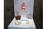 KDDIが9日に都内で開催した「iida」(イーダ)ブランドの新商品発表会。ここでは今後「LIFESTYLE PRODUCTS」と呼ばれることとなった周辺機器を写真で紹介する。の画像
