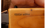CEATEC JAPAN 2009のNTTドコモブースでは、本物の木材を使用した携帯電話「TOUCH WOOD」試作機が展示されていた。の画像