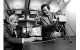 若き日のウィラード・ボイル氏（左）とジョージ・スミス氏（右）の画像