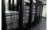 Cloud LABのサーバー群。5つの仮想化プラットフォームがインストールされ、さまざまな検証が行えるの画像