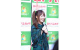 秋葉原の「ヨドバシカメラ マルチメディアAkiba」では、矢口真理さんや桃井はるこさんをゲストに招き「Windows 7発売記念イベント」を開催。の画像