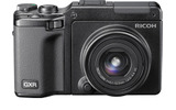 RICOH LENS S10 24-72mm F2.5-4.4 VCとボディ装着時の画像
