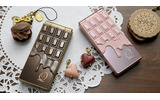 「docomo STYLE series」編の後半では残りの機種を紹介。目をひくチョコレートのような携帯電話や、女子高生の要望を取り入れたモデルなどが注目だ。の画像