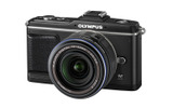 OLYMPUS PEN E-P2ブラックのレンズキットの画像