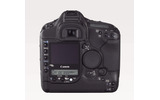 視野角170度の2.5型/23万画素液晶ディスプレイを装備の画像