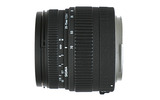 　シグマは26日、デジタル対応の標準ズームレンズ「28-70mm F2.8-4 DG」や、デジタル対応超望遠ズームレンズ「APO 170-500mm F5-6.3 DG」など計4本を発表した。の画像