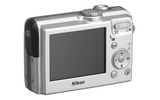 COOLPIX P1の背面の画像