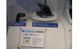 来年春にサービス開始予定の「ワンセグ」に対応した携帯電話、DVDプレーヤー、車載テレビの画像