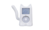 　フォーカルポイントコンピュータは、ネコ型のiPodケース「iKitty」を11月から販売する。4世代目のiPodとiPod miniに対応、価格はオープンプライスだが、同社の直販サイトでは5,480円で販売される。の画像