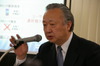 「SIMロックに対する議論は勘違いだらけ」――ソフトバンクモバイル取締役副社長 松本徹三氏