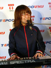 TEPCOひかり、新CM曲を歌うシンガー・奥華子のミニライブを開く