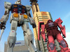 赤い シャア専用ザク ARで登場…東静岡実物大ガンダムの隣