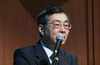 減収減益、スマートフォン投入の遅れ響く……KDDI小野寺社長が最後の決算会見