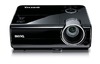 ベンキュー、3D対応DLPプロジェクターと60型壁掛けスクリーンのセット