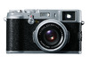 富士フイルム、クラシックデザインに最新機能を凝縮した「FinePix X100」