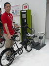 【Wireless Japan 2011（Vol.14）】NTTドコモ、その場で会員登録できる汎用型サイクルシェアリングシステムを公開！
