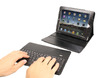 着脱式でスタンドにもなる革ケース一体型のiPad 2対応Bluetoothキーボード