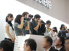 【CEATEC 2011（Vol.7）：動画】ソニーブースは、2D／3D撮影のデジタル双眼鏡が人気