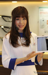 【フォトレポート】東京モーターショー2011コンパニオン…豊田合成
