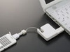 コンパクトに収納できるケータイ用USB充電器——ドコモ/au/ソフトバンク対応