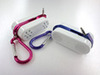 実売1,980円——バッグにも取り付けられる軽量33gのミニスピーカー