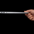 アップル、11.6型のMacBook Airを発表……価格は8万8800円から