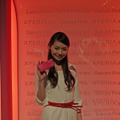 「Xperia arc」は女性ユーザーの取り込みを狙い「Sakura Pink」も用意