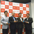 左から：日本マイクロソフトの樋口代表執行役 社長、富士通の左相執行役員副社長、同社の齋藤執行役員、インテルの宗像取締役 副社長