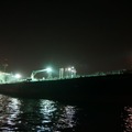 停泊中の巨大タンカーも間近に見ることが出来る
