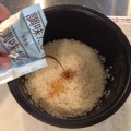 「筍」は、研いだお米に調味だしを入れて、そこから通常通りの水を入れる。油が見られたのがちょっと意外。これが美味しさの秘密か？