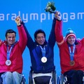 ソチ冬季パラリンピック、アルペンスキー男子回転座位、表彰式　(c) Getty Images