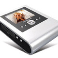 　トランセンド・ジャパンは1日、20GバイトHDD搭載のポータブルフォトストレージプレーヤー「デジタルアルバム」を発表した。