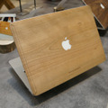 まるで木製のMacBook