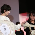 波瑠が「ベストドレッサー賞ウールマーク賞」を受賞！