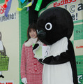 　ビックカメラ有楽町店で、Suica利用開始記念セレモニーを開催。特別ゲストに人気アイドルのゆうこりんこと小倉優子も登場した。