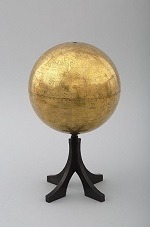 金の地球儀（C）gallica.bnf.fr / BnF