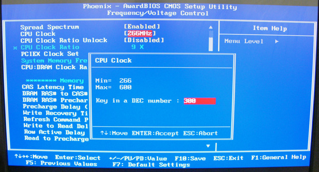 BIOSメニューの「CPU Clock」を266MHzから300MHzに変更