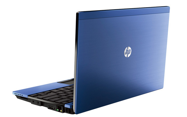 「HP Mini 5102 Notebook PC」（ブルー。製品版は日本語キーボードを搭載）