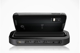 【CES 2011：動画】スマートフォンを超えたスマートフォン！「ATRIX 4G」の動画が一挙8本掲載に 画像