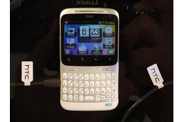 【MWC 2011（Vol.42）：動画】動画でチェックする「HTC ChaCha」「HTC Salsa」……“Facebookボタン”搭載のスマホ 画像