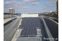 国内高速道路最大規模の太陽電池モジュール　NEXCO中日本 画像