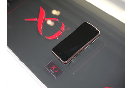 【CEATEC 2011（Vol.27）】NTTドコモ、LTEサービス「Xi」対応スマートフォン4機種を参考展示 画像
