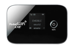 イー・アクセス、世界初をうたうLTE「UE Category4」対応Wi-Fiルータと10.1型タブレットを発表 画像