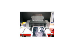 【PIE 2007 Vol.10】キヤノン、長らくお待たせの“あのプリンタ”が実機デモ中 画像