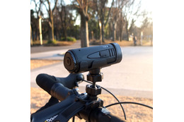 自転車・ヘルメットに装着して動画撮影、走行ルートも記録できるGPS内蔵カメラ 画像