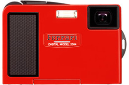 オリンパス、フェラーリ公認デジカメ「Ferrari DIGITAL MODEL 2004」を予約限定販売 画像