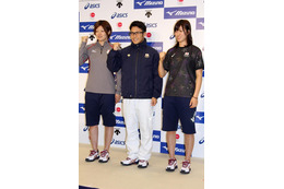 日本選手団、ソチ五輪でデサントのトランスフォームジャケット着用 画像