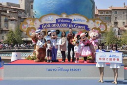 東京ディズニーランド＆シー、累計来園者が6億人 画像